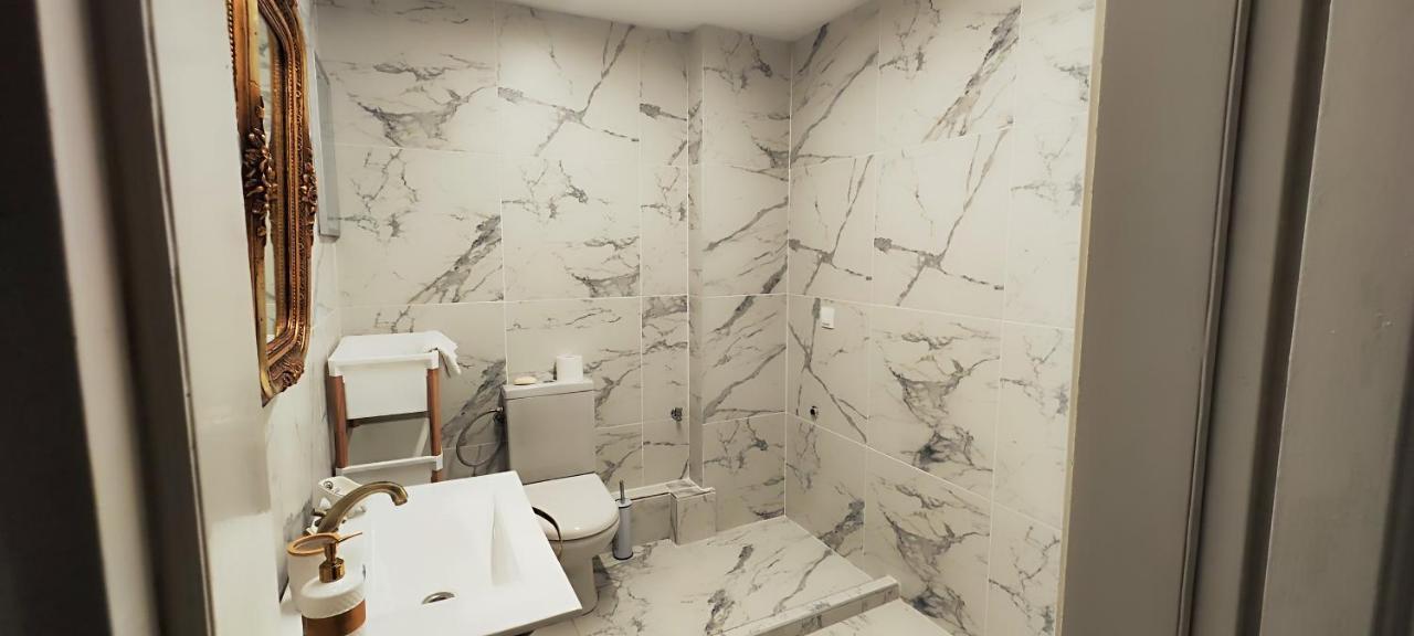 Aurea Residenza Mitropoleos Appartement Thessaloniki Buitenkant foto